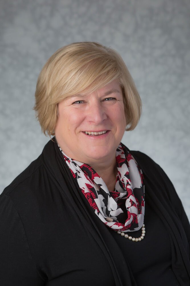 Retired professor establishes scholarship for Native American students